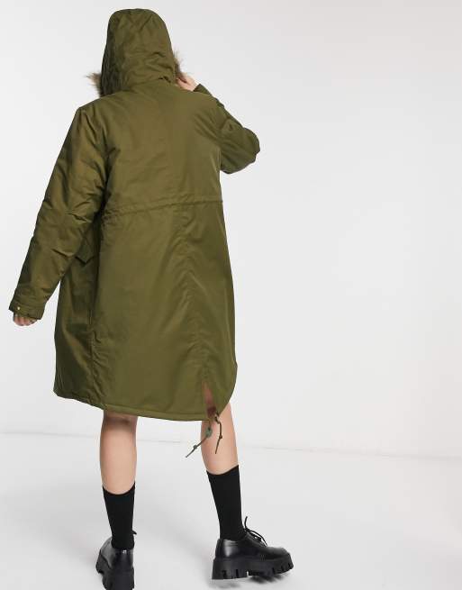 Fred Perry padded fishtail parka in olive | ASOS