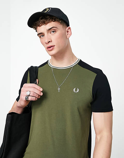  Fred Perry panelled tipped t-shirt in khaki 