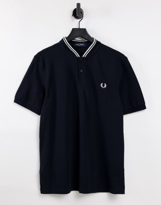 Fred Perry – Pikee-Polohemd in Schwarz mit Kragen im Bomberjacken-Stil