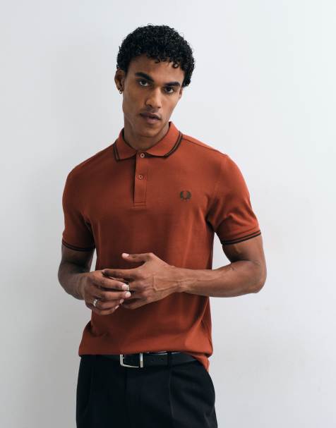 Fred Perry pikétröja med dubbla ränder i brandy med marinblå och mörkgröna detaljer - view 1