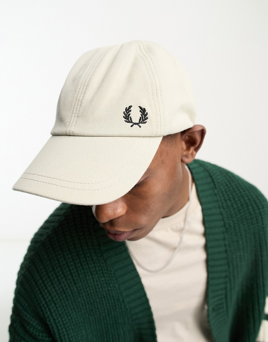 Fred Perry pique baseball cap in beige-Neutral