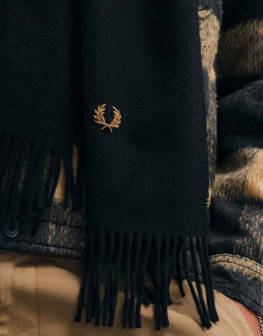 Fred Perry plain woven logo scarf in black, 2 of 3