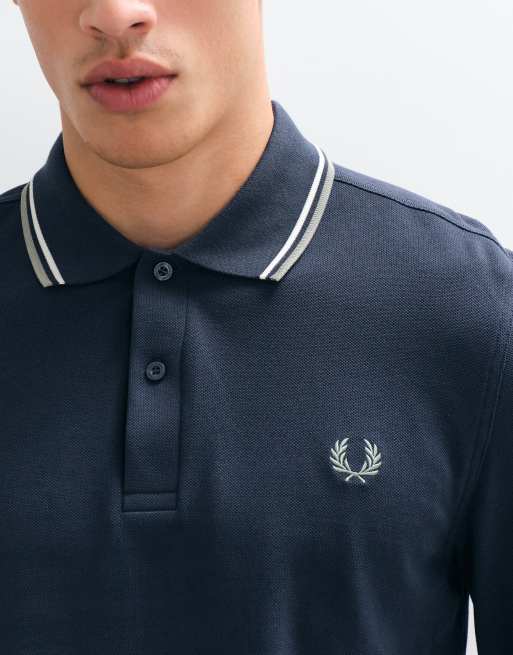 Fred Perry polo a maniche lunghe con doppio bordo a contrasto, blu airforce scuro con bordi ecrù e verdi, 4 di 5