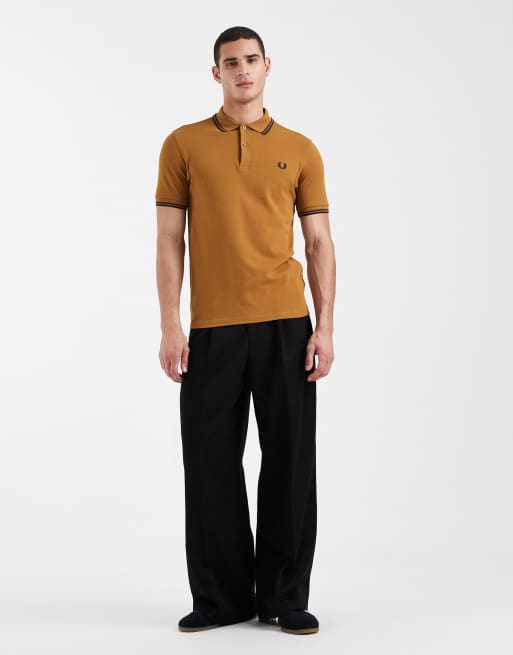 Fred Perry - Polo color oro con doppio logo a contrasto sul davanti, 2 di 5