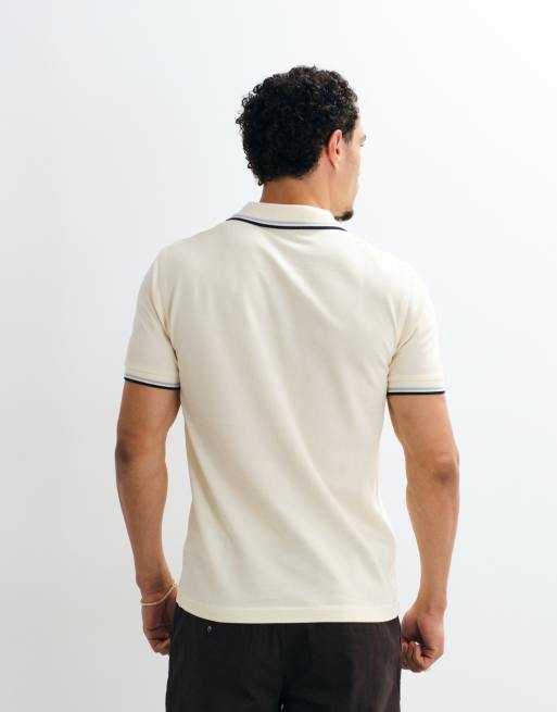 Fred Perry - polo de doble ribete en crudo con ribetes azules y azul marino, 3 de 5
