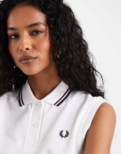 Fred Perry - Polo senza maniche bianca con doppia riga a contrasto blu navy e rossa, 2 di 4