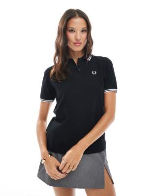 Fred Perry – Polohemd in Schwarz und Weiß mit doppelten Zierstreifen - view 1