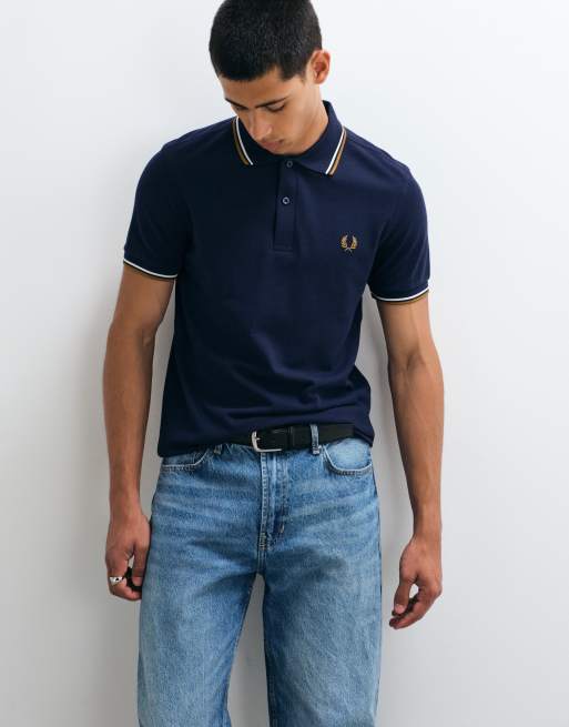 Fred Perry Polohemd mit doppelten Kontraststreifen in Dunkelmarine mit Ecru- und Hellbraun-Details, 3 von 5