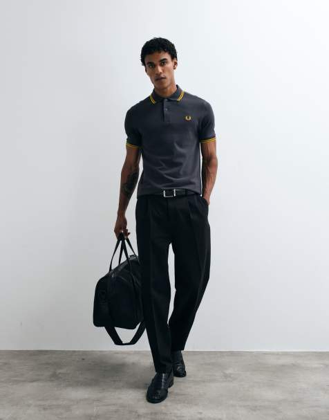 Fred Perry poloshirt met dubbele bies in donkergrijs met gouden bies - view 1