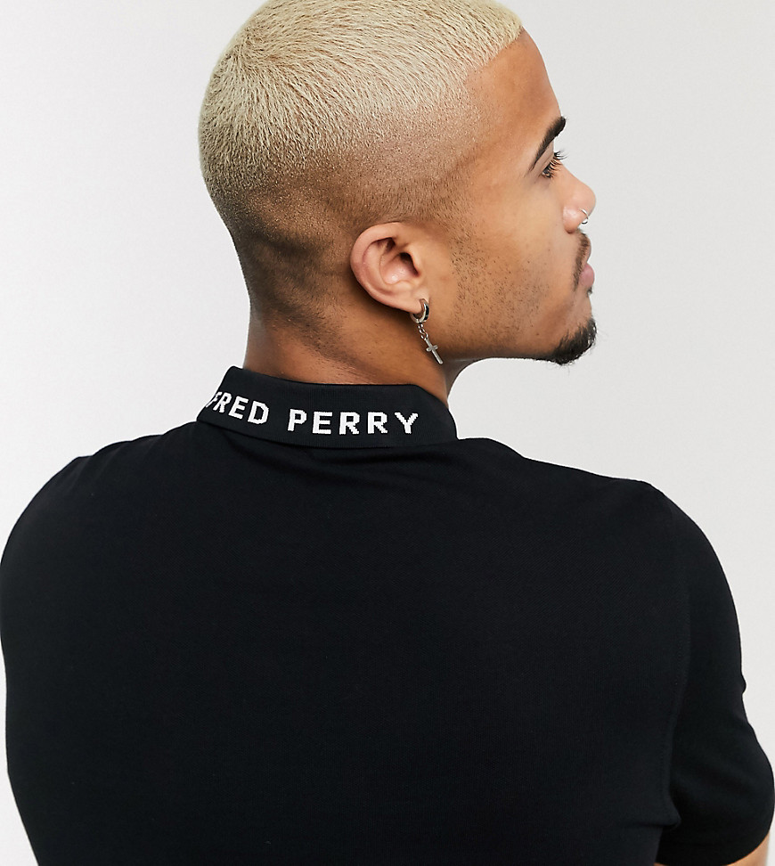Fred Perry - Poloshirt met kraag en logo in zwart, exclusief bij ASOS