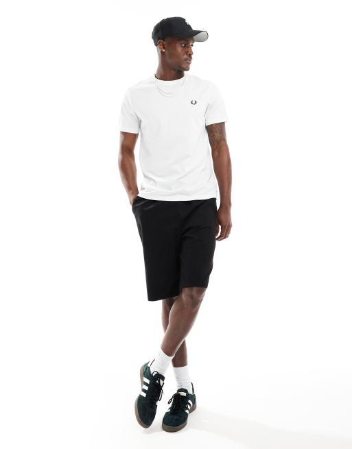 Fred Perry - Rear Powder Laurel - T-shirt - Blanc | ASOS