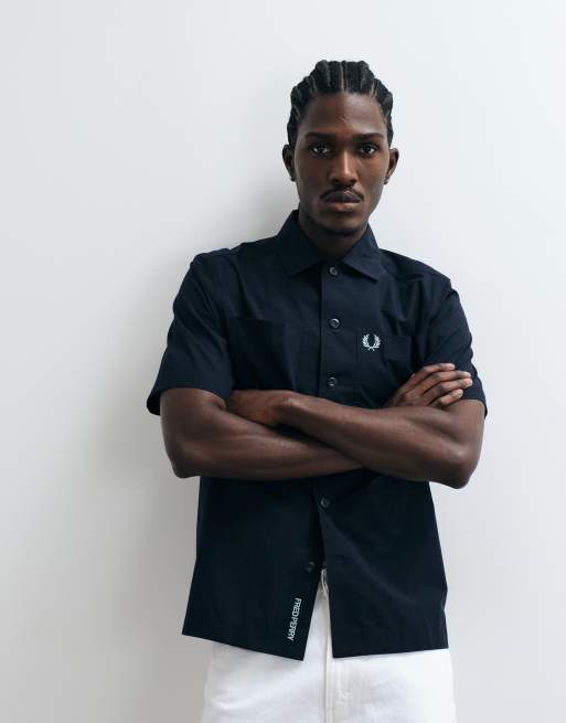 Fred Perry relaxed short sleeve cotton shirt in navy, 4 of 5