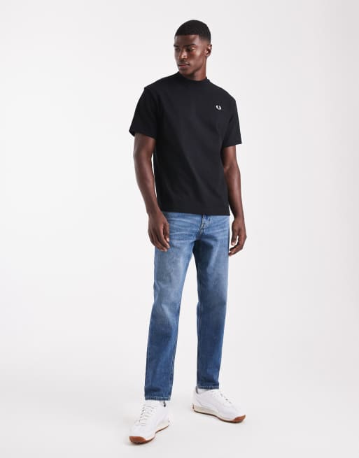 Fred Perry relaxed t-shirt in black, 2 of 5