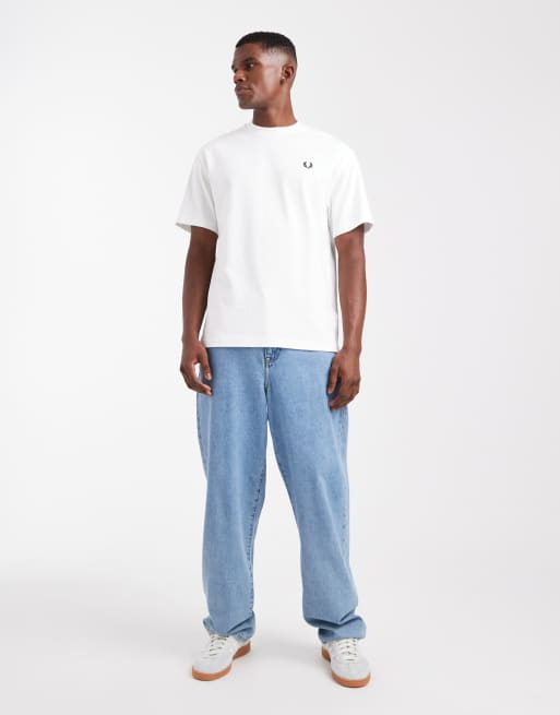 Fred Perry relaxed t-shirt in white, 2 of 5