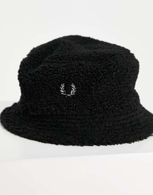 Fred Perry reversible borg bucket hat in black | ASOS