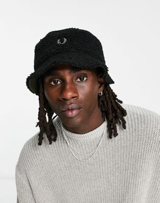 Fred Perry reversible borg bucket hat in black - ASOS Price Checker