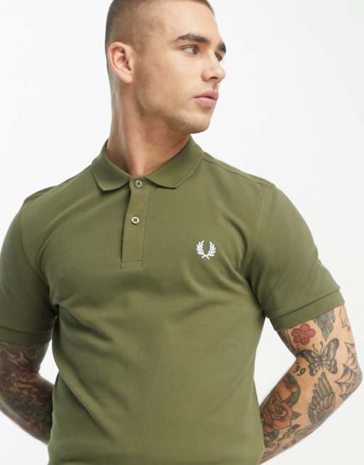 Fred Perry – Schlichtes Polohemd in Khaki