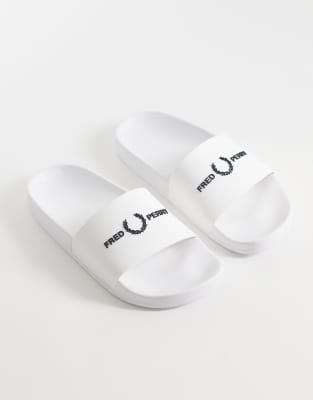 Slider in Weiß mit Logo Weiß 39