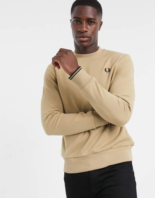 zout wakker worden eend Fred Perry small embroidered logo sweatshirt in beige | ASOS