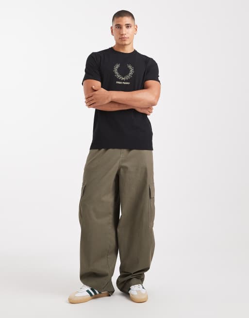 Fred Perry - Sort T-shirt med grafisk laurbærkrans, 2 af 5