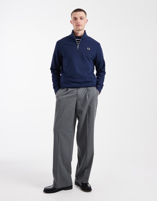 Fred Perry - Sport Original - Felpa blu con logo ricamato, zip corta e stampa sul retro, 2 di 5