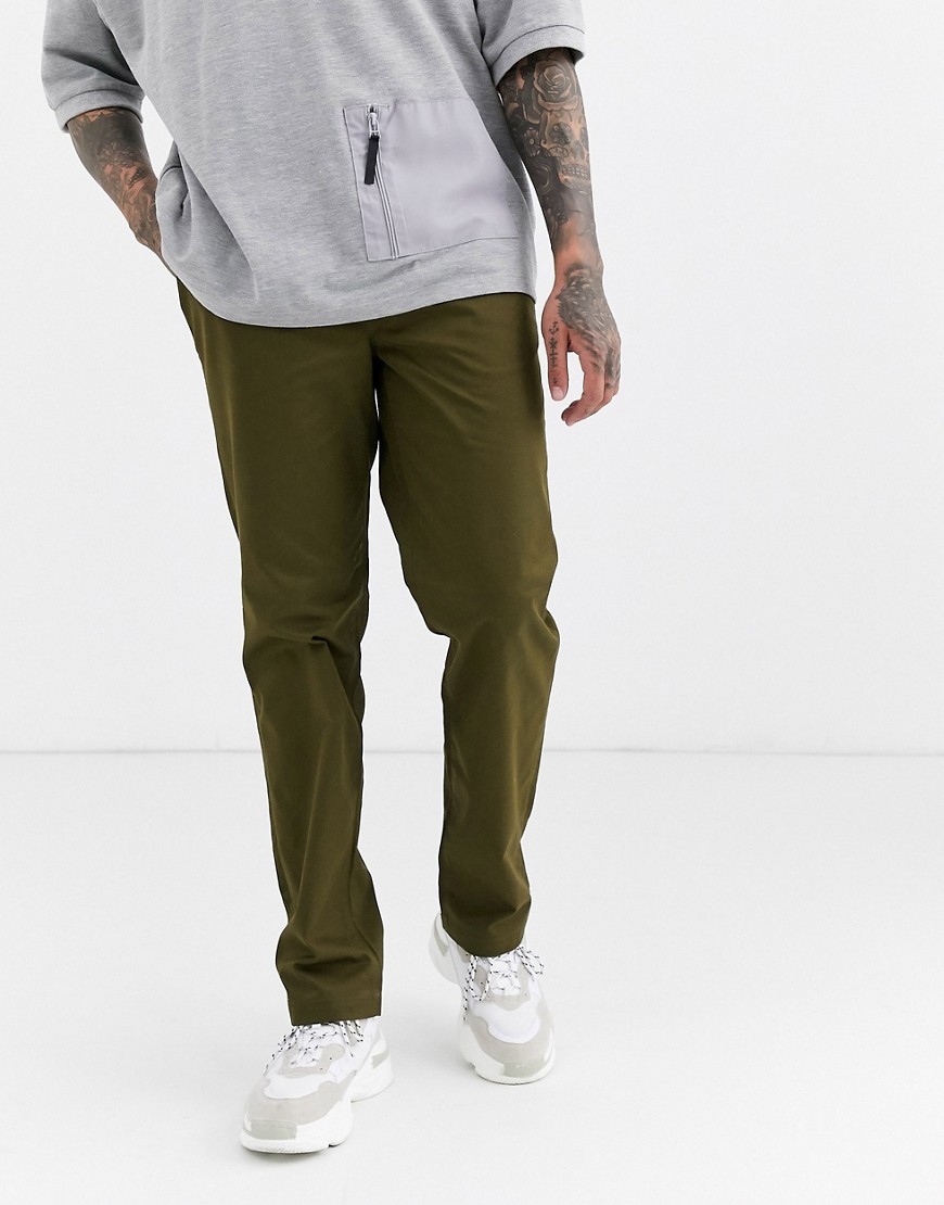 Fred Perry straight fit chinos in khaki-Green