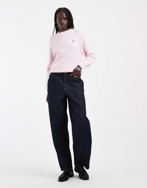 Fred Perry strikket trøje med børstet overflade og rund hals i baby pink, 2 af 4