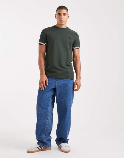 Fred Perry stripe cuff t-shirt in green, 2 of 5
