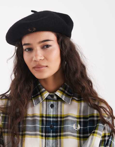 Fred Perry – Svart basker med logga - view 1