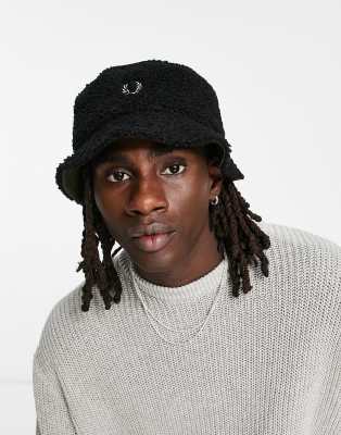 Fred Perry – Svart vändbar solhatt i teddymaterial