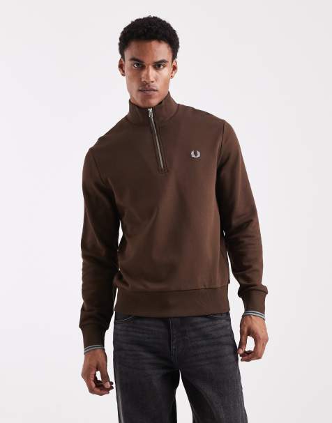 Fred Perry – Sweatshirt in dunklem Tabakbraun mit Zierstreifen und kurzem Reißverschluss - view 1