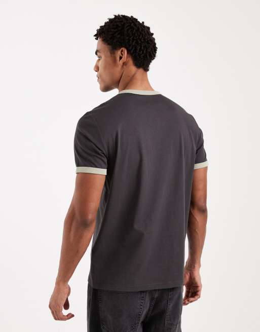 Fred Perry – Szary T-shirt z kontrastową lamówką i logo, 3 z 5