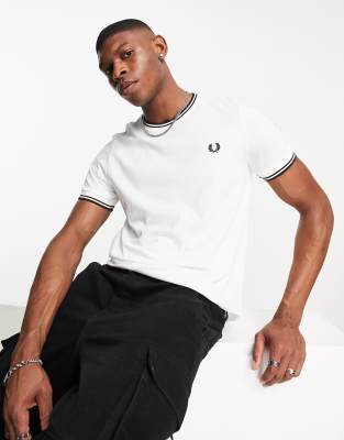 Fred Perry twin tipped t-shirt in white - ASOS Price Checker