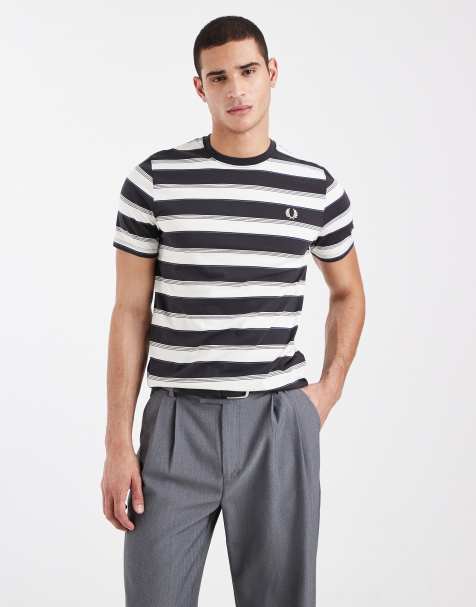Fred Perry - T-shirt à logo et fines rayures - Gris/blanc - view 1