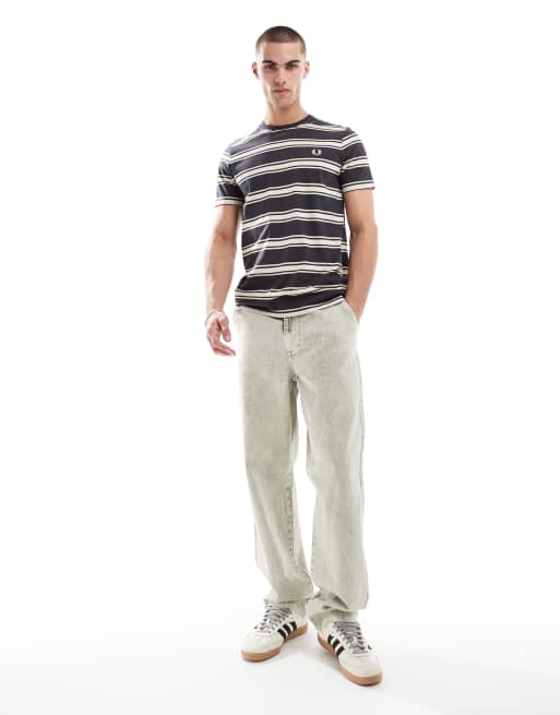 Fred Perry - T-shirt a righe orizzontali sottili color grigio e blu navy