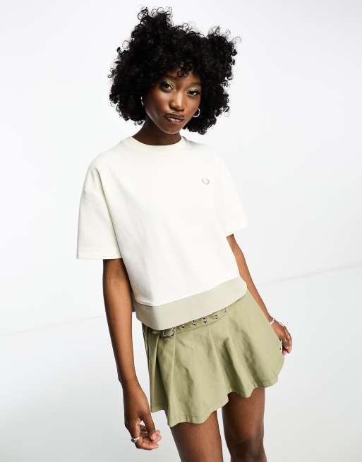 Fred Perry - T-shirt bianco neve con dettagli a coste