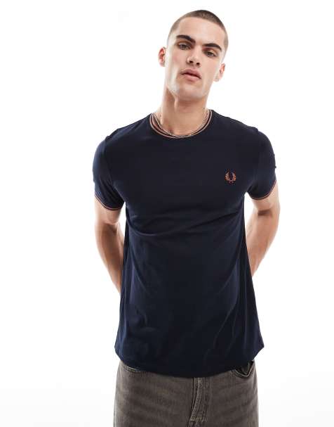 Fred Perry - T-shirt blu navy con doppia riga a contrasto su collo e maniche - view 1