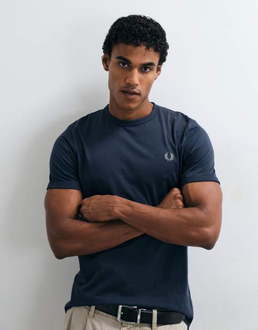 Fred Perry - T-shirt color airforce scuro con bordi a contrasto, 2 di 5
