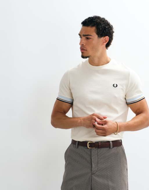 Fred Perry - T-shirt color ecru con doppia riga a contrasto sui bordi
