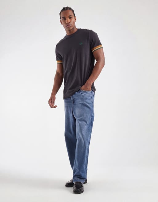 Fred Perry T-shirt con polsini a doppia riga in grigio antracite, 2 di 5