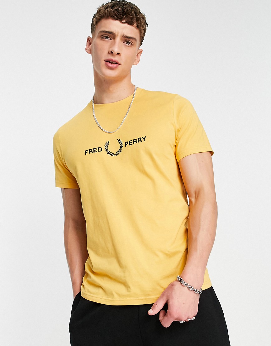 fred perry - t-shirt con ricamo, colore giallo