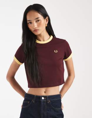 T-shirt crop top à bords contrastants et logo - Rouge bordeaux 42
