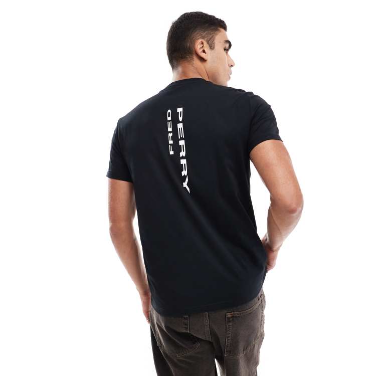 Tシャツ・カットソー FRED PERRY SS22 T-SHIRT WITH LOGO (FP-SM3103-42_102) Fred Perry t-shirt in black with vertical logo back print | ASOS