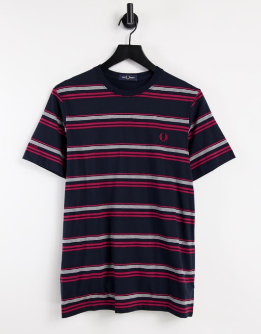 Fred Perry – T-Shirt in Marineblau mit mehreren Zierstreifen