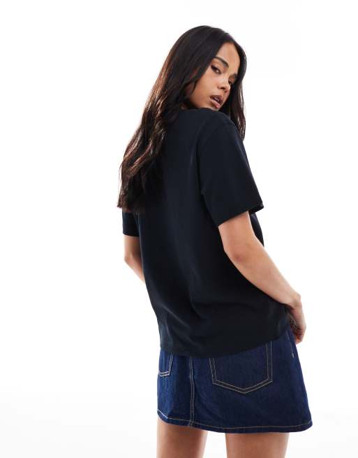 Fred Perry - T-shirt in piqué blu navy con righine a contrasto su colletto e maniche, 4 di 4