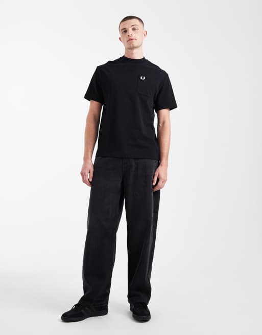 Fred Perry – T-Shirt in Schwarz mit Logodetail auf der Brusttasche, 2 von 5