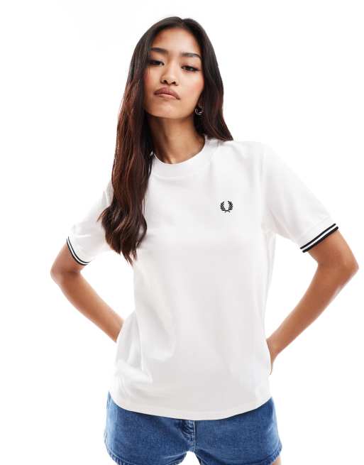 Fred Perry - T-shirt in wit met contrasterende manchetten