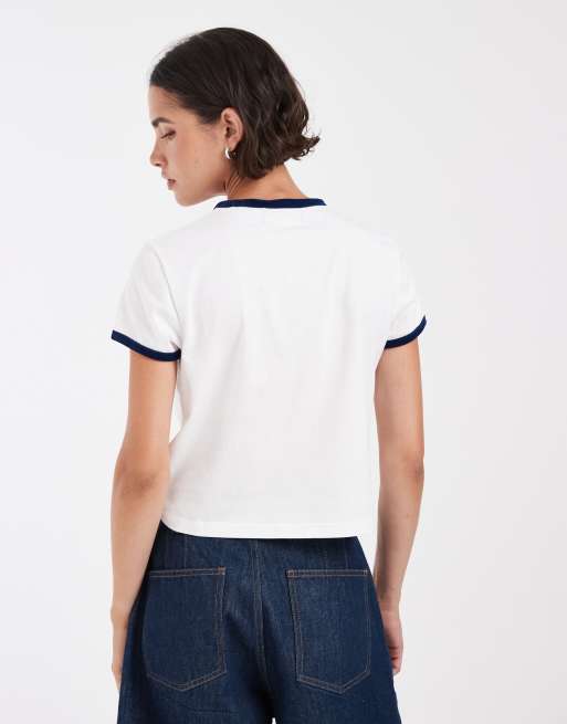 Fred Perry T-shirt med kontrastkant i velour i hvid, 3 af 4