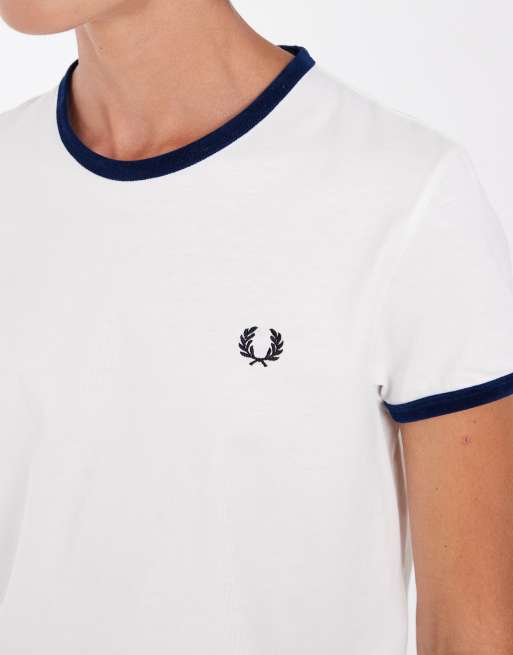 Fred Perry T-shirt met contrasterende veloursbies in wit, 4 van 4