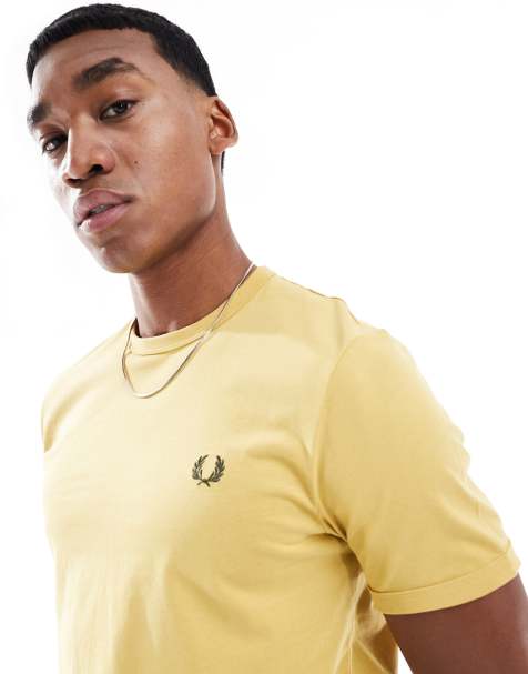 Fred Perry - T-shirt met gekleurde randen in geel - view 1